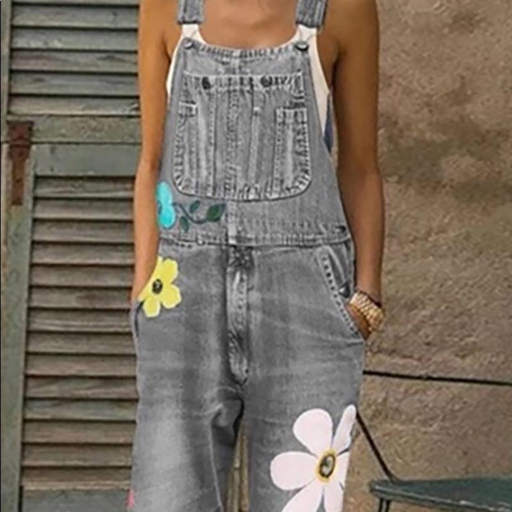 Adorable Flower Overall’s Denim